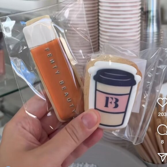 ISO Fenty Beauty Cafe Swag - NYC Pop-Up - Picture 4 of 5